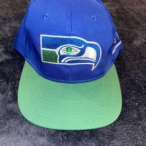 Seattle Seahawks snap back cap